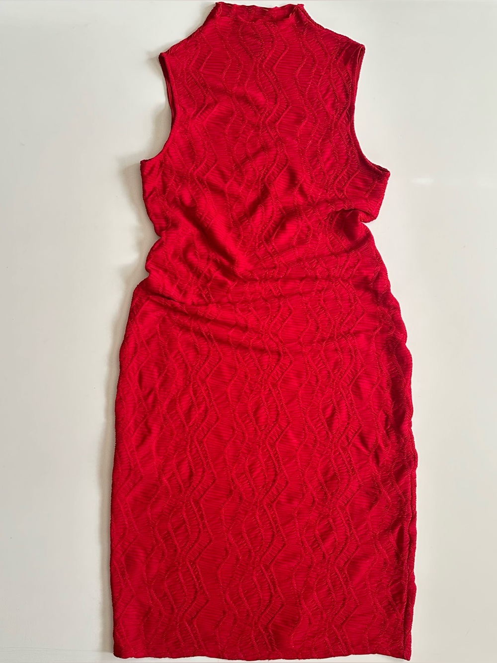 House of Harlow 1960 Mock-neck sleeveless bodycon dress in vibrant red Size L